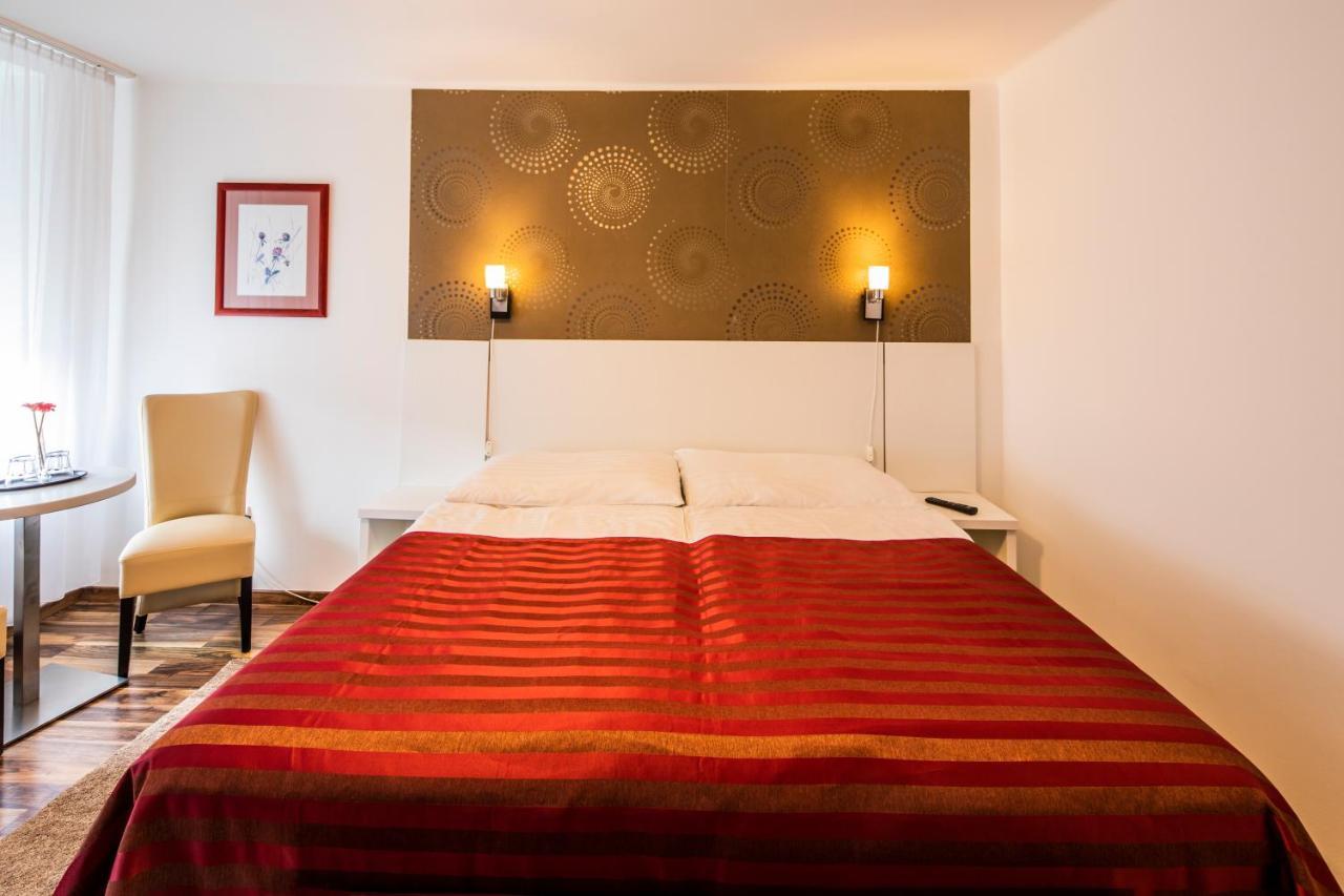Mosonmagyaróvár Riviera Rooms Vendegszobak المظهر الخارجي الصورة